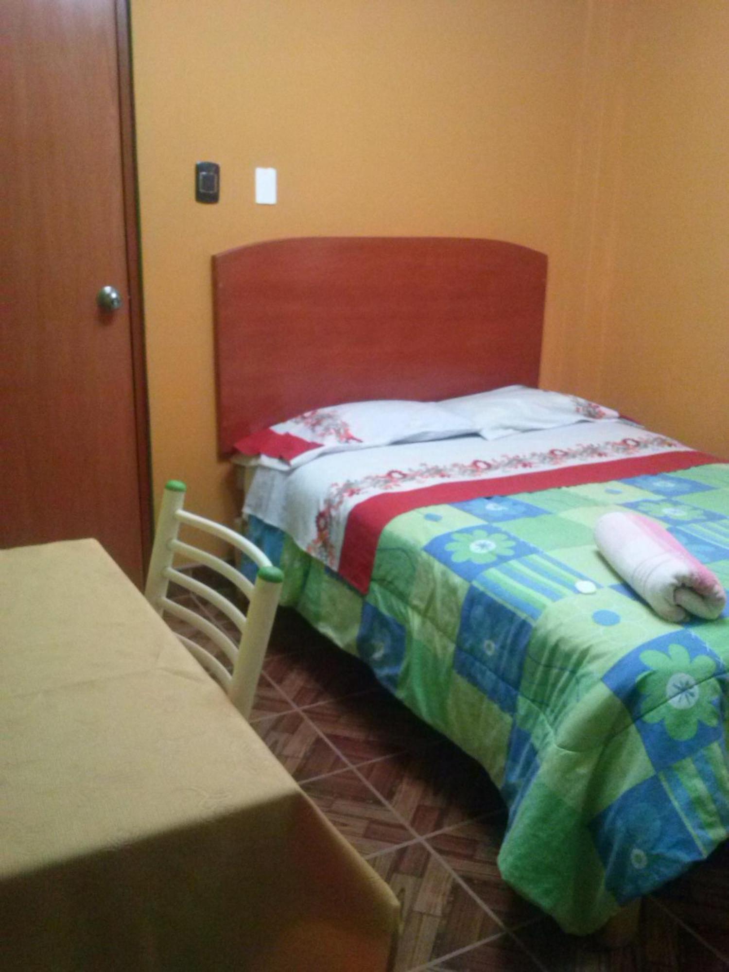 Hostal Real Alcazar Наска Стая снимка