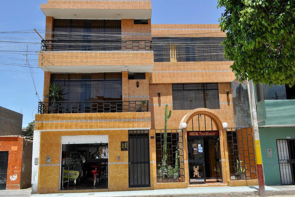 Hostal Real Alcazar Наска Екстериор снимка