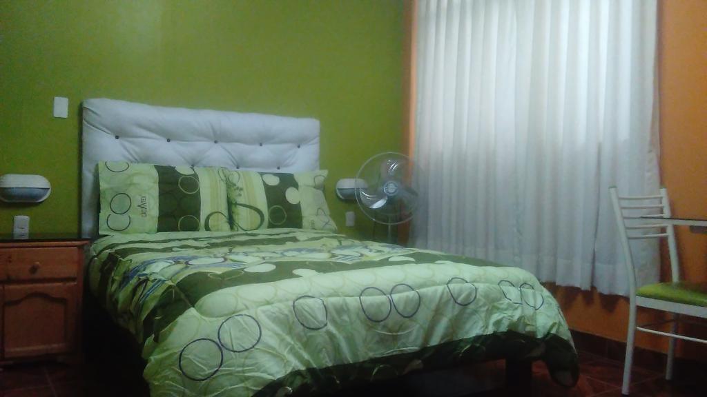 Hostal Real Alcazar Наска Екстериор снимка